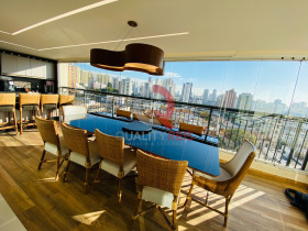 Apartamento com 4 Quartos à Venda, 203 m² em Vila Gomes Cardim - São Paulo