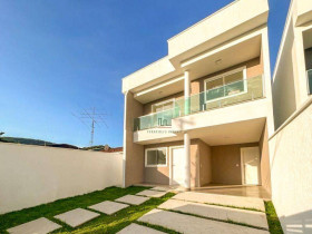 Casa com 4 Quartos à Venda, 136 m² em Itaipu - Niterói