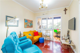 Apartamento com 2 Quartos à Venda, 71 m² em Teresópolis - Porto Alegre