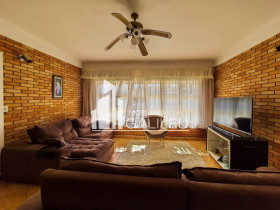 Casa com 4 Quartos à Venda, 444 m² em Jardim Eulina - Campinas