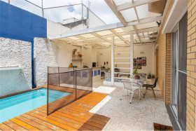 Casa de Condomínio com 4 Quartos à Venda, 224 m² em Campo Belo - São Paulo