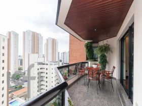 Apartamento com 3 Quartos à Venda, 138 m² em Vila Gomes Cardim - São Paulo