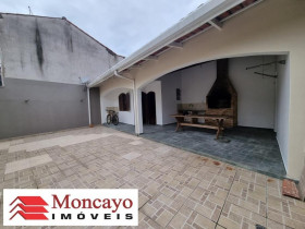 Casa com 2 Quartos à Venda, 303 m² em Jardim Brasil - Caraguatatuba