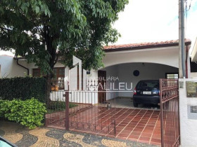 Casa com 4 Quartos à Venda, 212 m² em Jardim Chapadão - Campinas