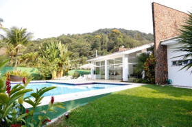 Casa de Condomínio com 6 Quartos à Venda, 1.380 m² em Guarujá - Guarujá