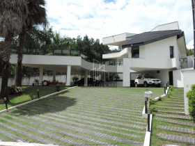 Casa com 4 Quartos para Alugar, 798 m² em Alphaville - Santana De Parnaíba
