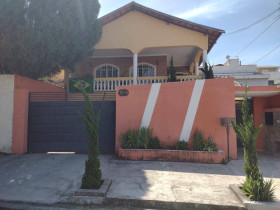 Casa com 3 Quartos à Venda, 432 m² em Jardim Das Nações - Taubaté