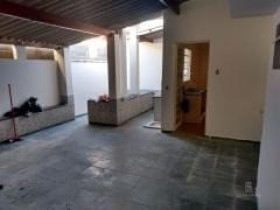 Casa com 4 Quartos à Venda, 64 m² em Cruzeiro