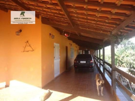 Chácara com 9 Quartos à Venda, 2.054 m² em Mombaça - São Roque