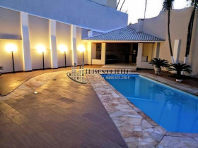Casa com 3 Quartos à Venda, 358 m² em Castelinho - Piracicaba