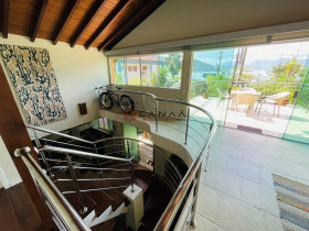 Casa com 5 Quartos à Venda, 250 m² em Ilha Grande - Angra Dos Reis
