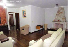 Casa com 4 Quartos à Venda, 240 m² em Jardim Dos Prados - São Paulo