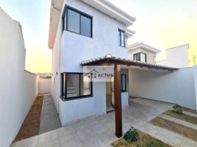 Casa com 3 Quartos à Venda, 70 m² em Vila Satélite - Sarzedo