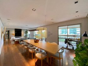 Apartamento com 3 Quartos à Venda, 212 m² em Morumbi - São Paulo