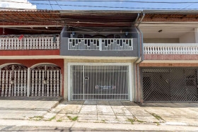 Casa com 3 Quartos à Venda, 202 m² em Cidade Das Flores - Osasco