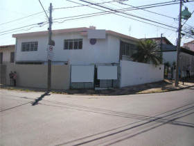 Sobrado com 6 Quartos à Venda, 400 m² em Vila Industrial - Campinas