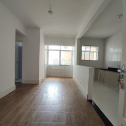 Apartamento com 2 Quartos à Venda, 60 m²