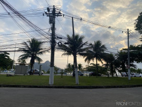 Casa de Condomínio com 6 Quartos à Venda, 460 m² em Charitas - Niterói