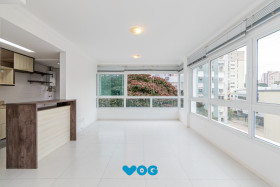 Apartamento com 3 Quartos à Venda, 76 m² em Jardim Botânico - Porto Alegre