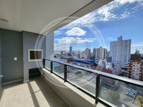 Apartamento com 2 Quartos à Venda, 76 m² em Centro - Itajaí