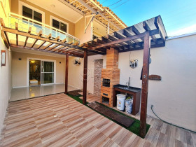 Casa com 3 Quartos à Venda, 150 m² em Maraponga - Fortaleza