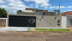 Casa com 3 Quartos à Venda,  em Vila Rica - Campo Grande
