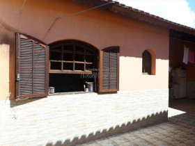 Casa com 2 Quartos à Venda, 146 m² em Jequitiba - Itanhaem