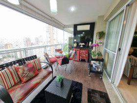 Apartamento com 3 Quartos à Venda, 181 m² em Gonzaga - Santos
