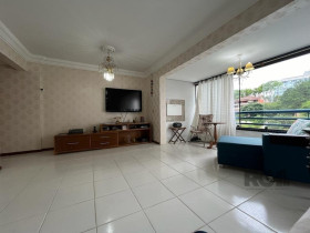 Apartamento com 3 Quartos à Venda, 99 m² em Cristal - Porto Alegre