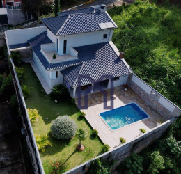 Casa com 3 Quartos à Venda, 300 m² em Pinheirinho - Itajubá