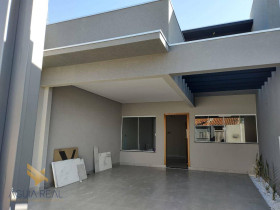 Casa com 3 Quartos à Venda, 114 m² em Tiradentes - Campo Grande