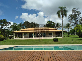 Imóvel com 5 Quartos à Venda, 78.000 m² em Centro - Itaí