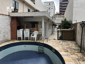 Casa com 3 Quartos à Venda, 333 m² em Gonzaga - Santos