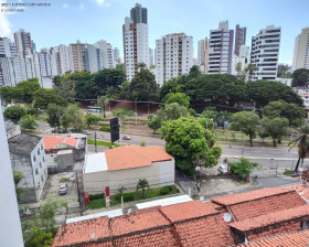 Imóvel Comercial à Venda, 450 m² em Graça - Salvador