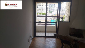 Apartamento com 3 Quartos para Alugar, 42 m² em Brooklin - São Paulo