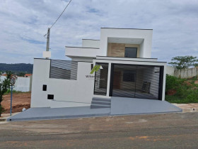 Casa com 3 Quartos à Venda, 150 m²