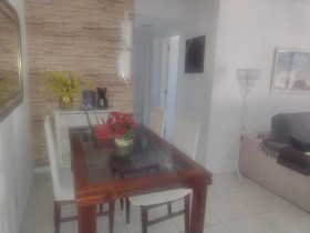Apartamento com 2 Quartos à Venda, 65 m² em Vila Valqueire - Rio De Janeiro