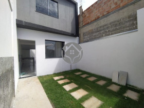 Casa com 2 Quartos à Venda, 94 m² em Liberdade - Santa Luzia