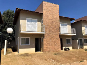 Casa com 3 Quartos à Venda, 133 m² em Vargem Grande Paulista