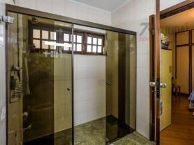 Casa com 4 Quartos à Venda,  em Bosque Da Saúde - São Paulo