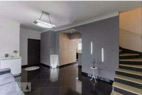 Casa com 5 Quartos à Venda, 200 m² em Vila Nair - São Paulo