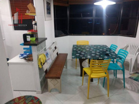 Apartamento com 2 Quartos à Venda, 61 m² em Jardim Las Palmas - Guarujá