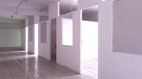 Imóvel Comercial à Venda, 150 m² em Centro - São Vicente