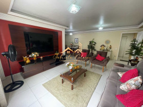 Apartamento com 3 Quartos à Venda, 300 m² em Icaraí - Niterói