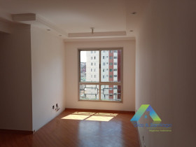 Apartamento com 3 Quartos para Alugar, 64 m² em Vila Das Mercês - São Paulo