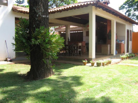 Sobrado com 4 Quartos à Venda, 449 m² em Jardim Lancaster - Foz Do Iguaçu