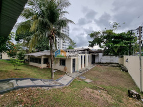 Casa com 3 Quartos à Venda, 225 m² em Parque 10 De Novembro - Manaus