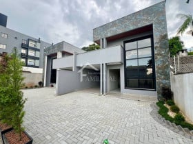 Apartamento com 3 Quartos à Venda, 136 m² em Atiradores - Joinville