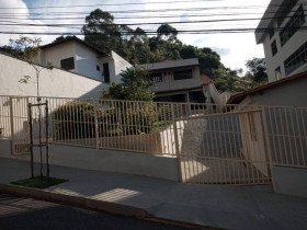 Casa com 4 Quartos à Venda, 232 m² em Santa Lúcia - Belo Horizonte