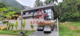 Casa com 4 Quartos à Venda, 230 m² em Lagoinha - Ubatuba